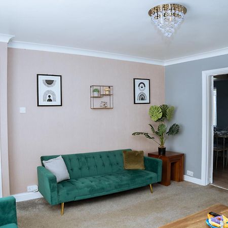 Modern 3Bed Home With Hot Tub 리즈 외부 사진